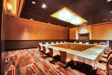 рассекатели комнаты звукоизоляционной стены ткани высоты 6м акустические для конференц-зала