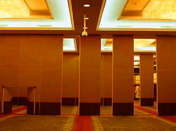 Звукоизоляционная деревянная чернь сползая стены раздела для цвета подгонянного конференц-залом