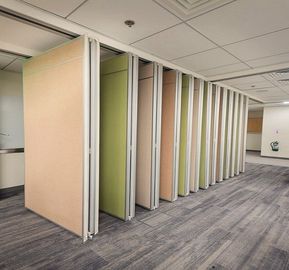 Подгонянная коммерчески стена раздела офиса/МДФ складывая акустические рассекатели конференц-зала