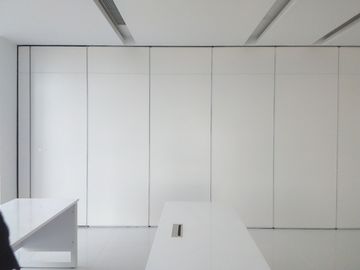Толщина 85мм панели стен раздела конференц-зала передвижная, складывая разделы панели