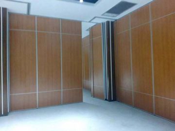 Декоративные современные передвижные ядровые стены раздела офиса доказательства МДФ + алюминиевый материал