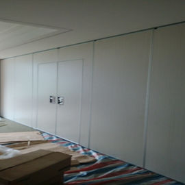 Конференц-зал сползая складывая стену раздела/акустические рассекатели комнаты