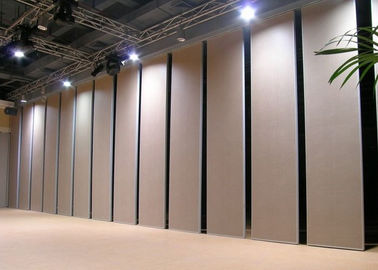 Звукоизоляционные действующие сползая стены раздела с крышкой МДФ ткани трудной для спортзалов