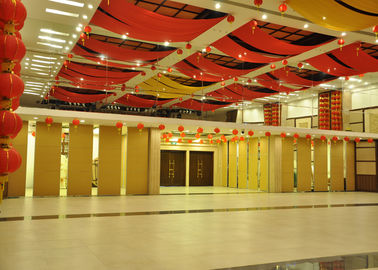 Стены перегородки офиса облицовки коммерчески складывая герметизируя края на внутренности