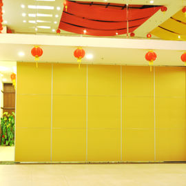 Желтые передвижные стены раздела, конференц-зал гостиницы сползая складывая двери раздела