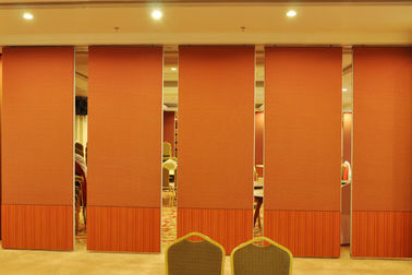 Акустические деревянные сползая стены раздела для комнаты/выставочного зала функции