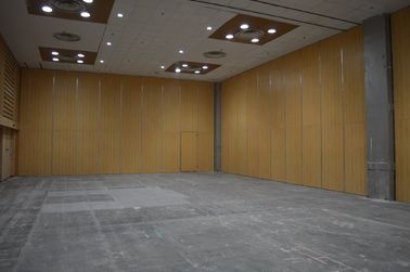 Движимость складывая акустические рассекатели комнаты для банкета Халл декоративного