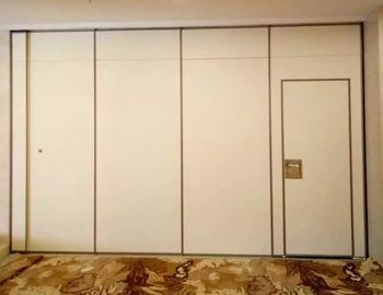 Рассекатели комнаты гостиницы акустические/деревянная сползая стена разделяют складывая систему стоянки
