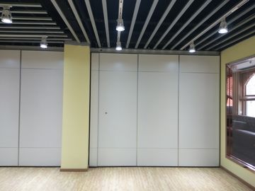 Высота поверхности 4м меламина рассекателей комнаты коммерчески временного офиса акустическая