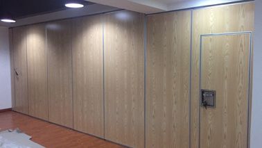 Сползать панель разделов алюминиевого офиса двери звукоизоляционную складывая передвижную деревянную