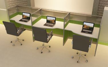 Современные деревянные материальные разделы офисной мебели для обслуживания ОЭМ 3 человеков