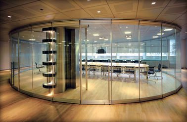 Алюминиевый профиль следа для стены стеклянных разделов офиса двойной стеклянной акустической складчатости передвижной